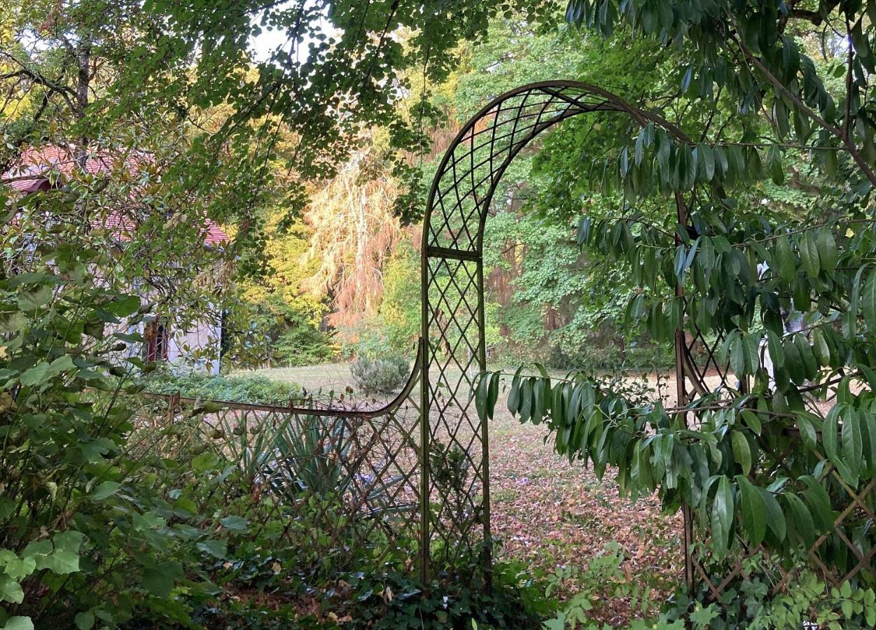 Bed and Breakfast Parc De Lesseps Meunet-Planches Exterior foto